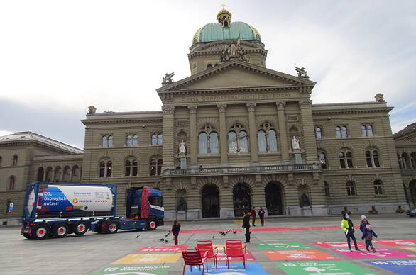 Bundesplatz mit Agenda 2030